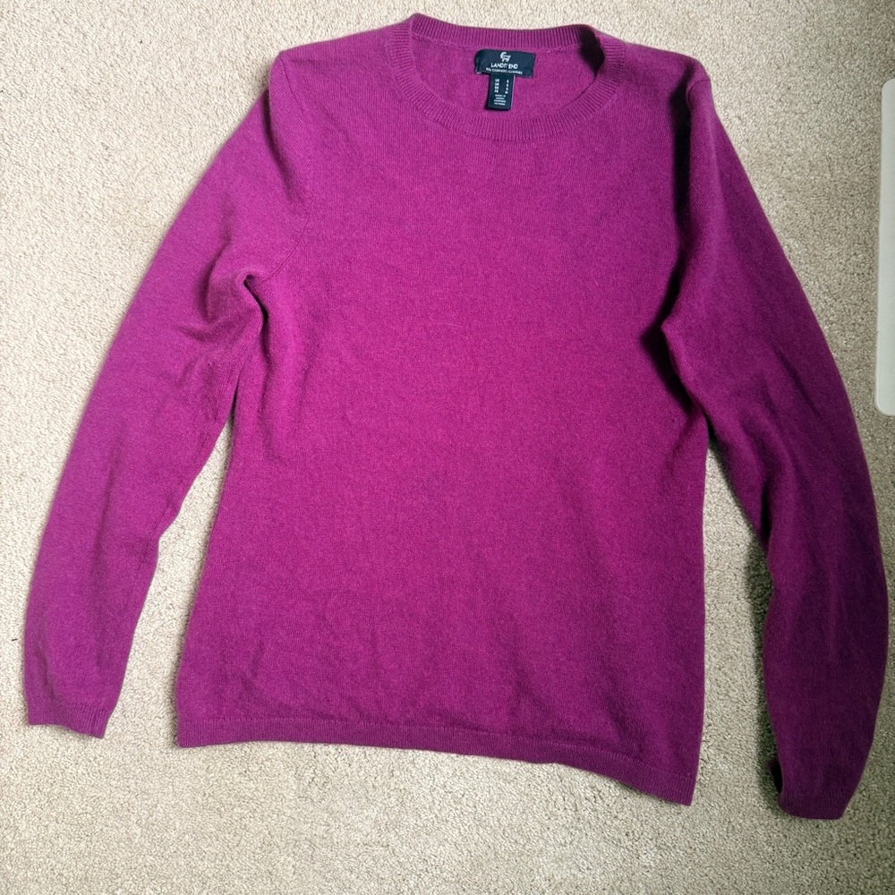 VINTAGE MAGENTA CREWNECK KNIT SWEATER 🩷💫 100% CASHMERE